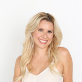 Headshot of Toledo Reiki practitioner Alison Papazois